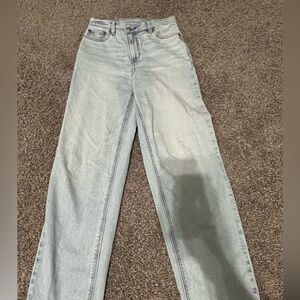american eagle strigid mom jeans